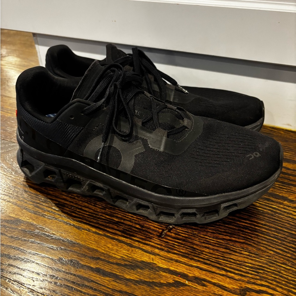 On Running Men's Black Running Shoes